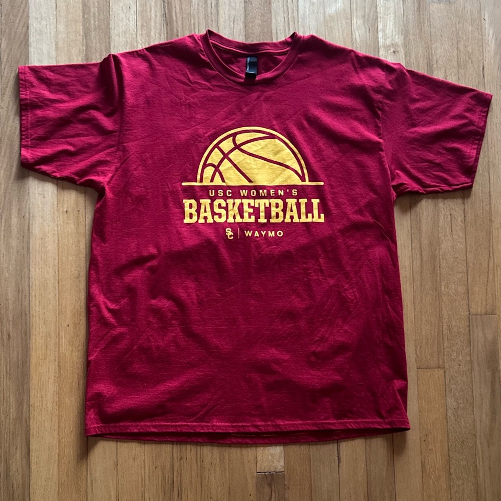 USC Women’s Basketball Shirt XL